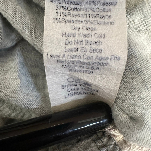 143 Story By Line Uo Women's Grey Pink Floral Tunic Top Size L - Picture 11 of 11